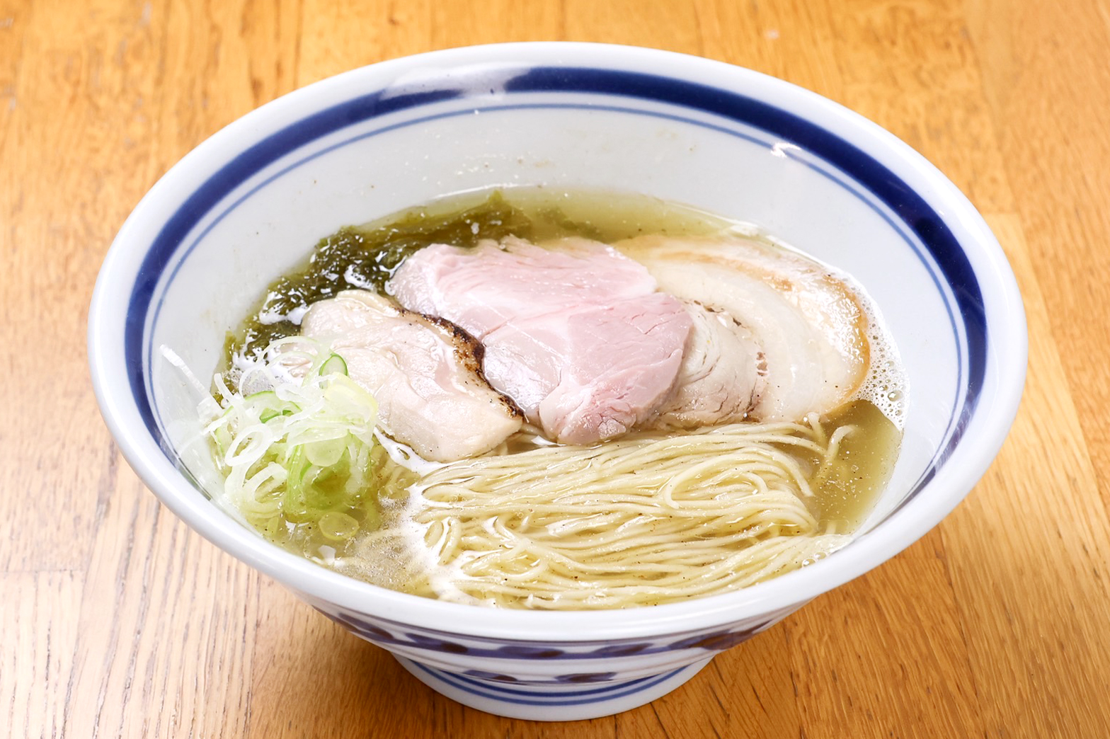 らーめん久遠(くおん)